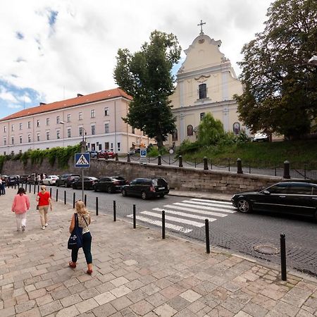 Dream Apartament On Drahomanova Street Lviv Buitenkant foto