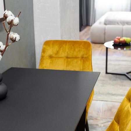 Dream Apartament On Drahomanova Street Lviv Buitenkant foto